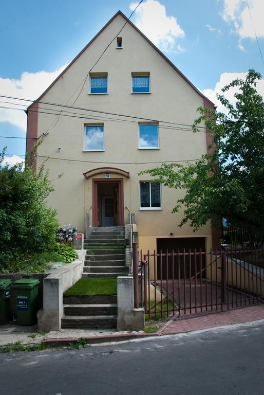 Guest House Wanda Wałbrzych Exteriör bild