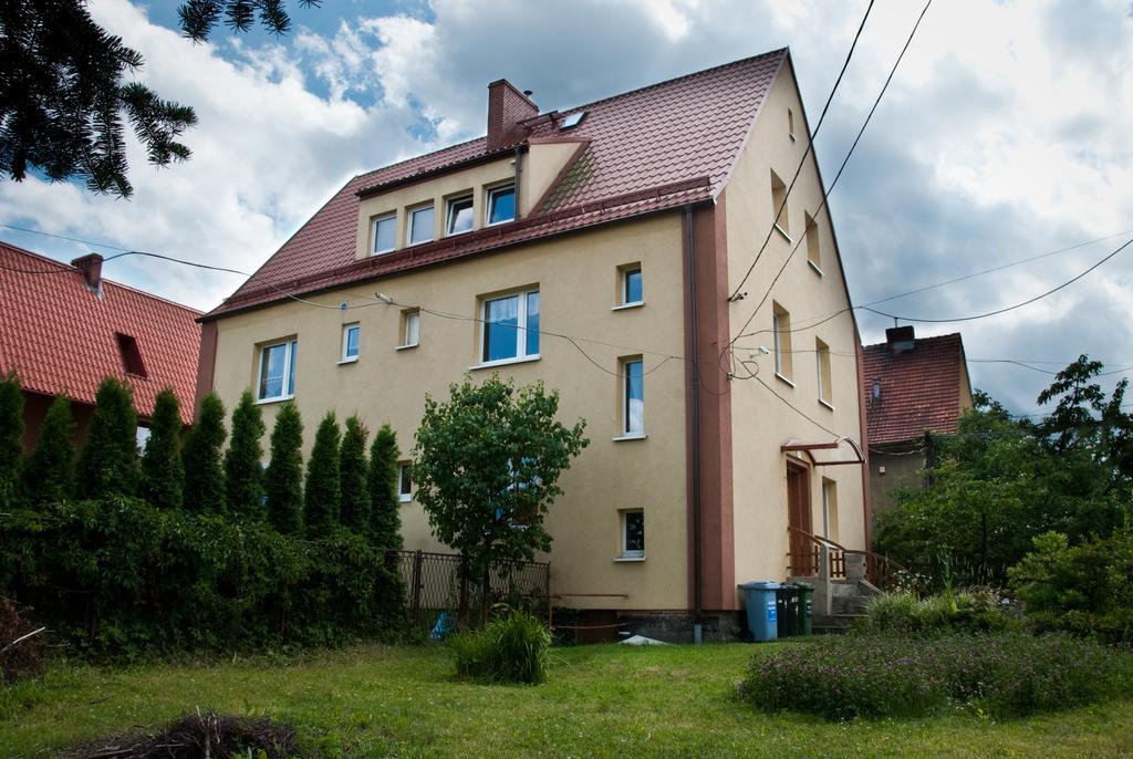 Guest House Wanda Wałbrzych Exteriör bild